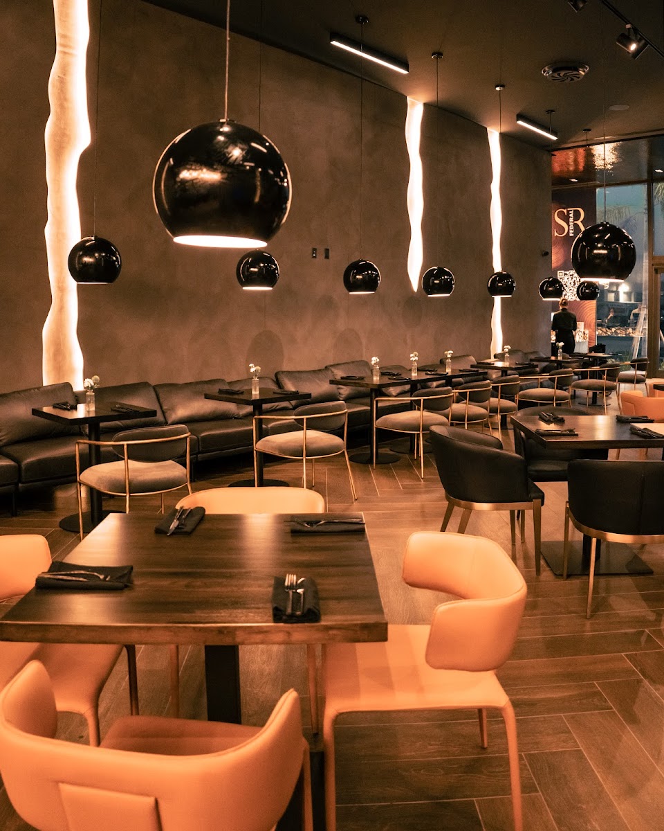 Federal Spa & Restaurant